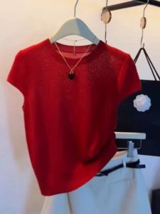 Red Knit Short Sleeve T-Shirt for Women Loose Fit Slim Style Summer Ice Silk Material Regular Thickness Crewneck Design