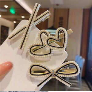 🔥Ins Style Bowknot Pearl Hair Clip Unique Texture Rhinestone Flower Duckbill Clip LovelylifeFu👍