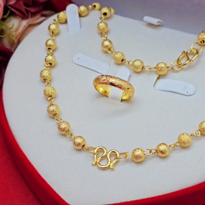 ของขวัญวันแม่ ชุดเครื่องประดับทอง สร้อยคอ ข้อมือลายเม็ดกลมพ่นทรายคั่นห่วงและแหวนตัดลายพ่นทรายเข้าชุด เสริมบารมี