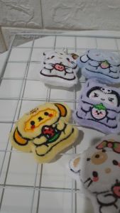GANTUNGAN KUNCI / GANTUNGAN TAS / GANCI BULU HALUS EMPUK KARAKTER KUROMI MY MELODY HELO KITTY FULL BORDIR