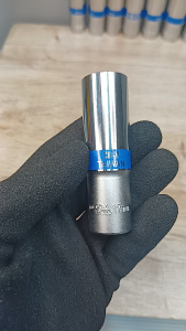 HOBO ลูกบล็อกยาว 1/2"(4หุน) 12 เหลี่ยม เบอร์ 17 แท้100% (MADE IN TAIWAN)