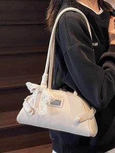 Retro Commuter Underarm Bag Coffee Color Single Shoulder Womens Bag Fashionable Trendy Handbag Polyester Lining Zipper Closure