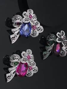 FESANU | Elegant Floral Crystal Brooch