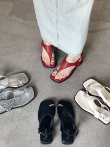 Vintage French Buckle Strap Toe-ring Sandals