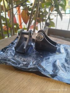 dudukan shock set baut bubut dudukan shock belakang bawah CB GL MP TIGER pangkon shock UNIVERSAL set dengan baut