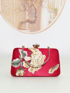 New Chinese Style Cheongsam Embroidered Handbag Wedding Banquet Mother-in-law Wedding Bag Silk Material Floral Pattern Handheld