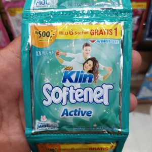 SOKLIN SOFTENER PEWANGI 500 14ml 1 RENCENG ISI 12 - 14 Sachet