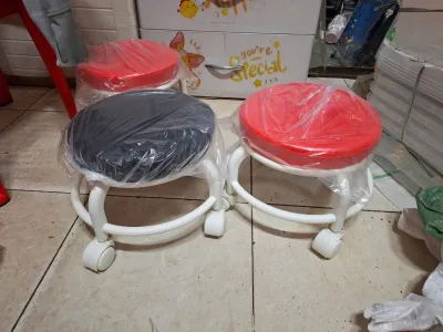 Ghế đẩu nệm chân bánh xe siêu cute