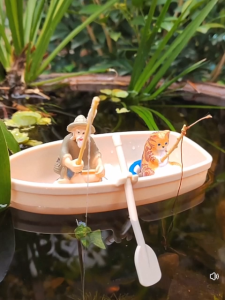โมเดลเรือจิ๋ว ชายชราและแมวกำลังตกปลา ตกแต่งอ่างปลา จัดสวน ภูมิทัศน์ตู้ปลา ของเล่นลอยน้ำ