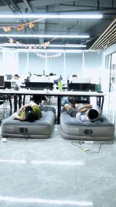 Giường hơi INTEX cao cấp tích hợp bơm điện cổng USB nhiều kích cỡ