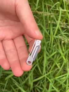 Dao Rọc Giấy Rạch Thùng Gắn Móc Khóa Mini Bằng Thép Không Gỉ Gấp Gọn Tiện Dụng