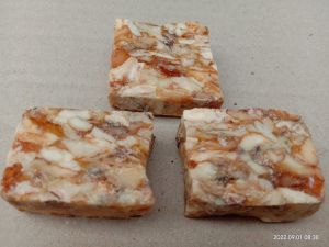 Kemenyan Madu Utuh Isi 3