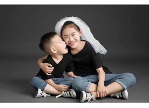 Áo Thun Cotton Cổ Tròn Tay Ngắn Màu Trơn Thấm Hút Mồ Hôi Cho Trẻ Em Và Bố Mẹ Áo Thun Cotton Thoáng Khí Thoải Mái Cho Mùa Hè