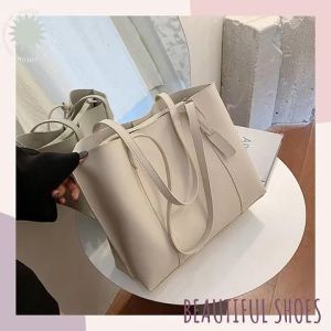 Ppdshop รุ่นนี้ กระเป๋าสะพายข้างเกาหลี ทรงสวย ขนาดกําลังดีเเมทช์ชุดไหนก็ดูดี ใส่ไปเที่ยวก็ได้ ใส่ไปทํางานก็ดี ใส่ทํางานก็เหมาะ คอลเลคชั่นดีๆคุ้มๆเเบบนี้ห้ามพลาด