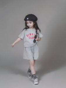 Bộ Quần Áo Trẻ Em Thời Trang Sành Điệu 2024 Mùa Hè Mới Phong Cách Hàn Quốc Đồ Thể Thao Em Bé Thoải Mái Bộ Hai Mảnh Cho Bé Gái Cotton Vải Bông Vải