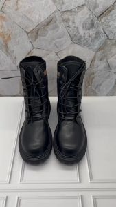 GW Sepatu Hitam Black Boots Wanita Flat Korea BO9057