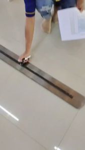 เกรียงขัดมันด้ามยาว ใบยาว 1 เมตร พร้อมด้าม 3 เมตร ปรับความยาวได้ (เฉพาะใบปาด เกรียง ปาด ปูน เกรียง ฉาบ)