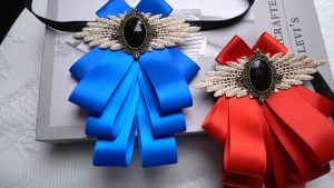 1 PCS Banquet Style Jewel Inlaid Satin Bow Tie Multi Layered Bow Tie Collar Flower Gentleman Bow Tie Lapel Pin Necktie