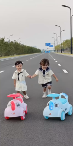 รถของเล่นเด็ก รถทรงตัวเด็ก รถเด็กนั่ง พื้นที่เก็บของ มีเสียงเพลง เหมาะสำหรับเด็กอายุ 2-6 ขวบ