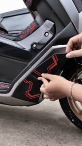 Lower Front Cover Nmax Turbo Techmax Turbo Neo S Rubber Karet Motor Matic Yamaha Kiri dan Kanan