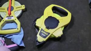 DEWALT เทปวัดไฟเบอร์กลาส ขนาด 30เมตร (DWHT34066) 100เมตร (DWHT34067)