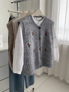 Korean Style Lazy Flower Knitted Vest Womens Sleeveless Outerwear Cardigan Soft round Neck Warm Floral Embroidery Autumn Wear
