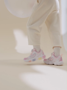 FILA KIDS HERITAGE HERITAGE-FHT Female Sneakers (Beige / White)