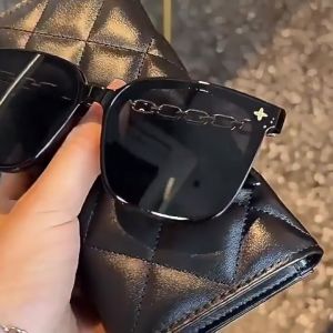 Kacamata Hitam Bingkai Persegi Metal Premium Rantai Wanita Kotak Sunglasses