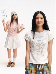 JNXS | Áo Thun Crop Top Slim Fit In Graffiti