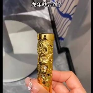 Bật lửa hột quẹt độc lạ khắc rồng có đèn nhấp nháy (xài gas)