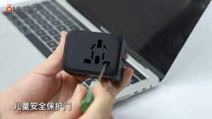 [TrekLite] 65W PD Travel Adapter with Voltage Display - GaN Tech 4 USB Ports Easy to Carry