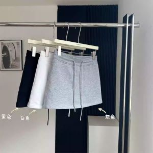 Váy Ngắn Thể Thao Màu Xám Mỹ Cho Nữ Mùa Thu Đông Thể Thao Yoga A-line Che Mông Chống Ánh Sáng Giảm Béo Váy Nửa Thân