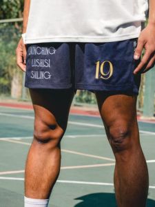 กางเกงขาสั้นบาสเก็ตบอลฤดูร้อน LUSHISI แห้งเร็ว 4 ช่อง สไตล์อเมริกัน กางเกงขาสั้นสำหรับฝึกซ้อมบาสเก็ตบอล