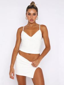 Womens Lace Trimmed Short Strap Vest Slim Fit Short Length Halter Neck Top Street Style Solid Color Splice Element