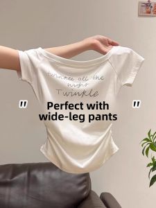 Loowmane | Áo Thun Ngắn In Chữ Hở Vai