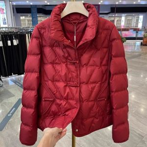 New Chinese Style Short Puffer Jacket Stand Collar Fashionable Winter Clothes for Middle-Aged And Elderly Women Thickened Polyester Fiber
