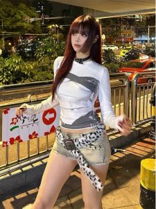 เสื้อยืดแขนยาวทรงสลิมฟิตสำหรับผู้หญิง ฤดูใบไม้ร่วง 2024 คอตตอนผสม คอกลม ความยาวปกติ แฟชั่นเสื้อชั้นใน