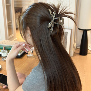 Korean Style Leopard Print Butterfly Knot Hair Claw Womens Hair Accessories Elegant Shark Clamp Bun Hair Clip Fashionable