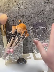 Giá đựng đồ phòng tắm không cần khoan Hộp đựng mỹ phẩm treo tường cao cấp