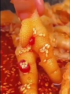 Sichuan Lemon Spicy Chicken Feet Snacks