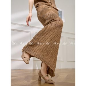Bộ Áo Gile và Chân Váy Nâu Kiểu Dệt Kim Vintage Mùa Hè