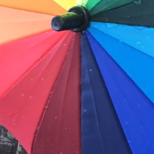 ร่มขนาดใหญ่สีรุ้ง กันแดด กันฝน กันแสงUV รุ่น16ก้าน 16สี สีสันสดใส วัสดุแข็งแรง ด้ามจับทนทานพอดีมือ