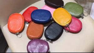 กระเป๋าสตาใส่ ใบเล็ก ขนาดกระทัด พกพาสะดวก เนื้อหา ราคาล่วง