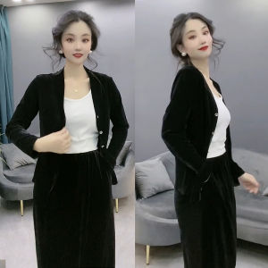 Velvet Large Size V-Neck Blouse