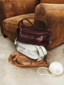 Shoulder & Crossbody Commuter Camera Bag