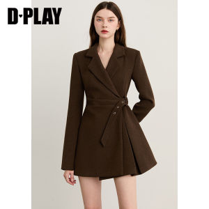 D-PLAY | Áo Blazer Nâu Đinh Sát Dáng cho Phụ Nữ