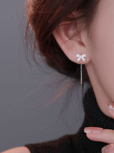 Bông Tai Hình Bướm Đính Đá Kim Cương Elegante Xu Hướng 2026 S925 Bạc