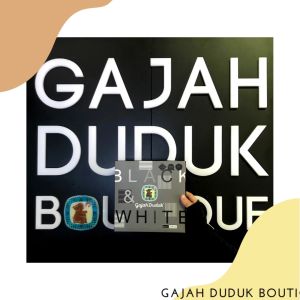[10 Helai]  Borong Kain Pelikat Eksklusif Gajah Duduk Black & White (4000 Benang)