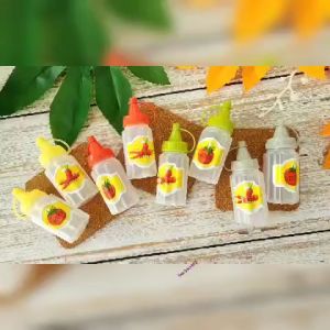 Bento Mini Tomato Ketchup Chili Sauce Bottle Portable Bento Small Sauce Container Salad Dressing Container for Bento便当迷你酱料瓶迷你酱油瓶
