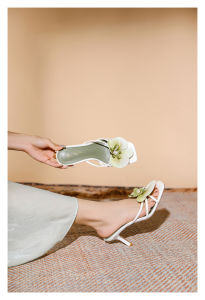 รองเท้าส้นสูงเดรสรองเท้าแตะเปิดนิ้วเท้าสี่เหลี่ยมสำหรับเด็กผู้หญิงชุดเดรสรองเท้าแตะชายหาดลายดอกไม้ใหม่ฤดูร้อน